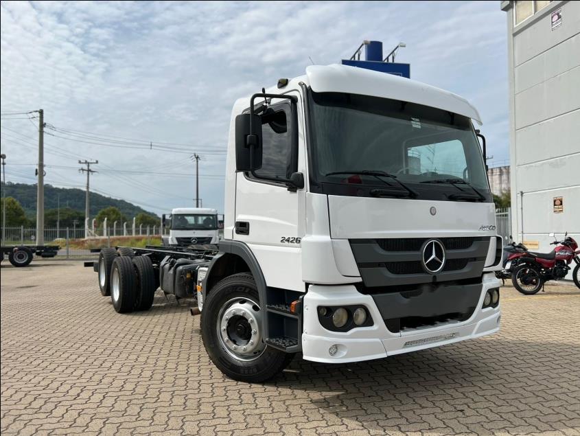 MERCEDES-BENZ ATEGO 2426 6X2 240 DIESEL MANUAL 2013